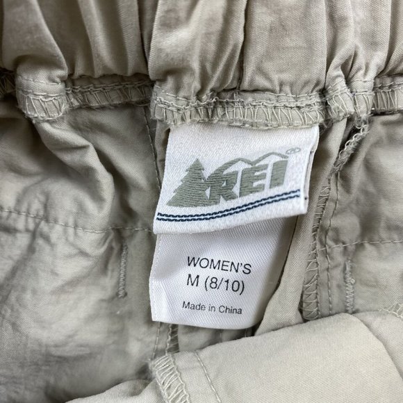 REI High Rise Belted Beige Cargo Hiking Shorts Women's Size Medium - Picture 3 of 9